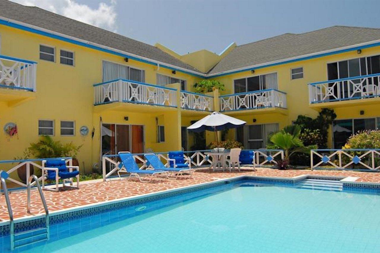 Anchorage Inn Dickenson Bay Екстериор снимка
