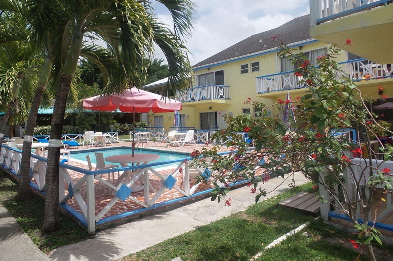 Anchorage Inn Dickenson Bay Екстериор снимка