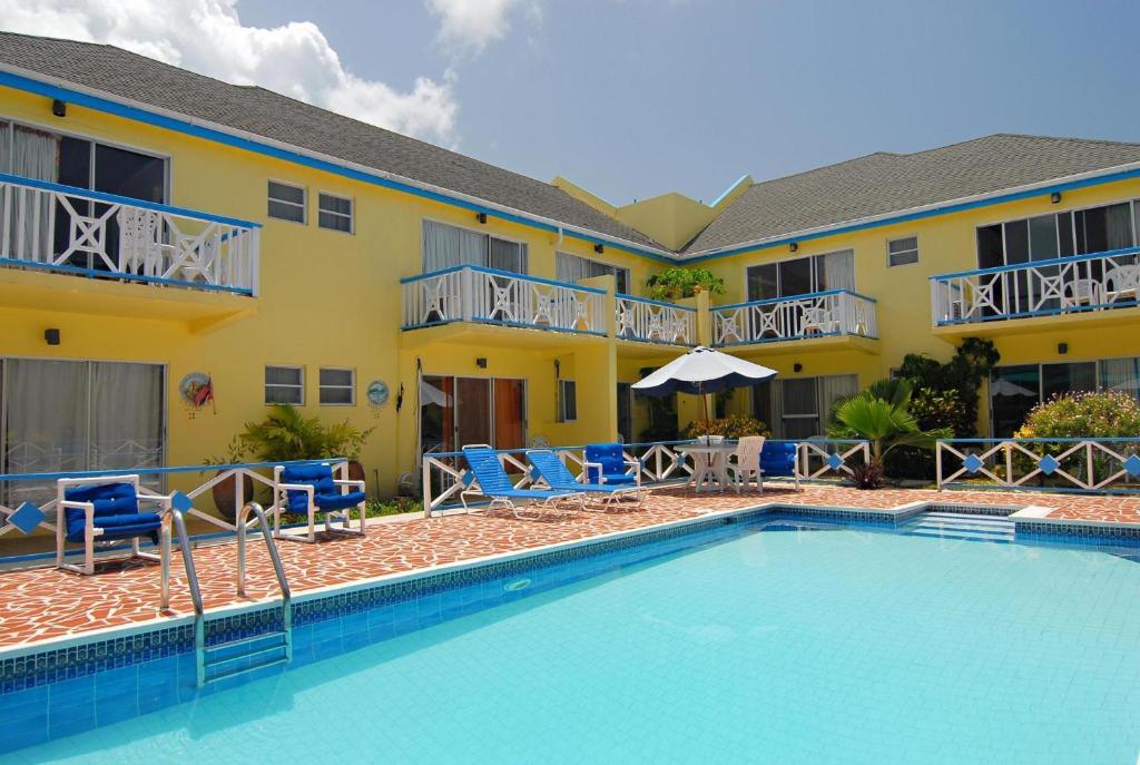 Anchorage Inn Dickenson Bay Екстериор снимка