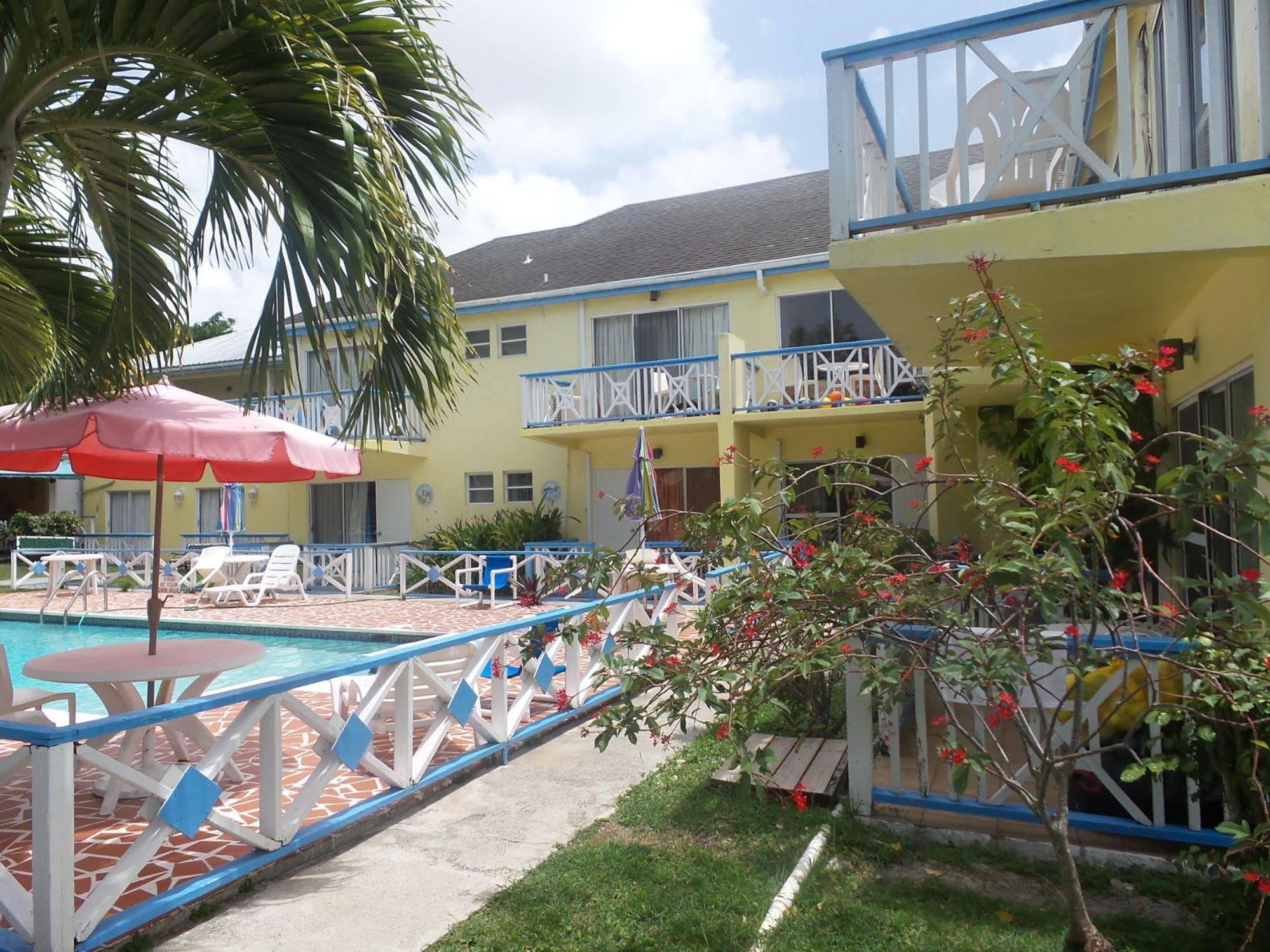 Anchorage Inn Dickenson Bay Екстериор снимка